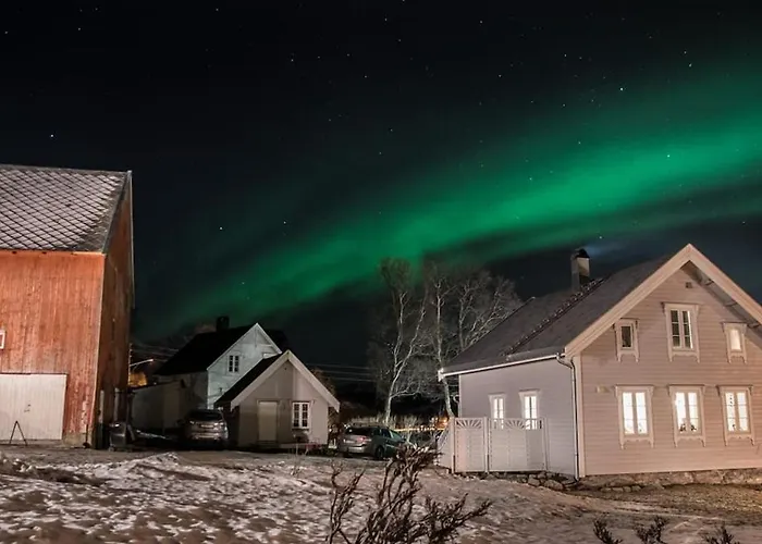 Nostalgiske Halsebostua * Harstad