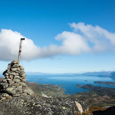 Nostalgiske Halsebostua بيت للعطل